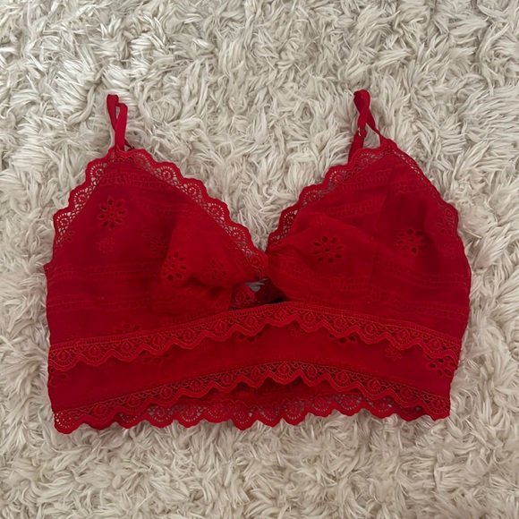 Red Lace Tank - Picture 1 of 2